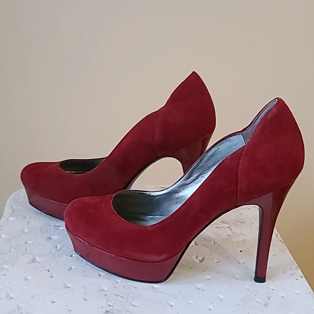 Guess Dark Red Suade High Heels Size 6 - Picture 4 of 5